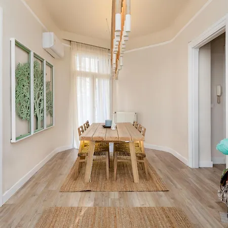 Margarita By Halu!, 3-bd Tropical House Apartment