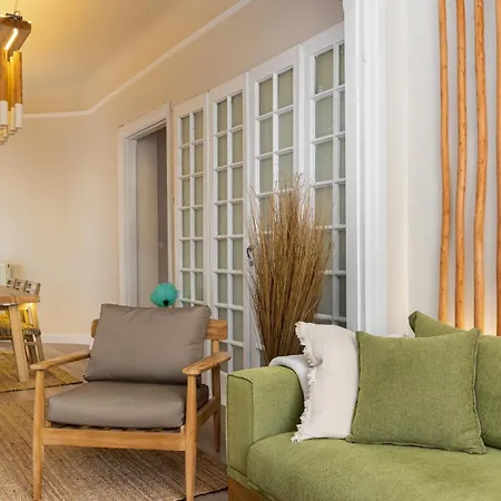 Margarita By Halu!, 3-bd Tropical House Thessaloniki